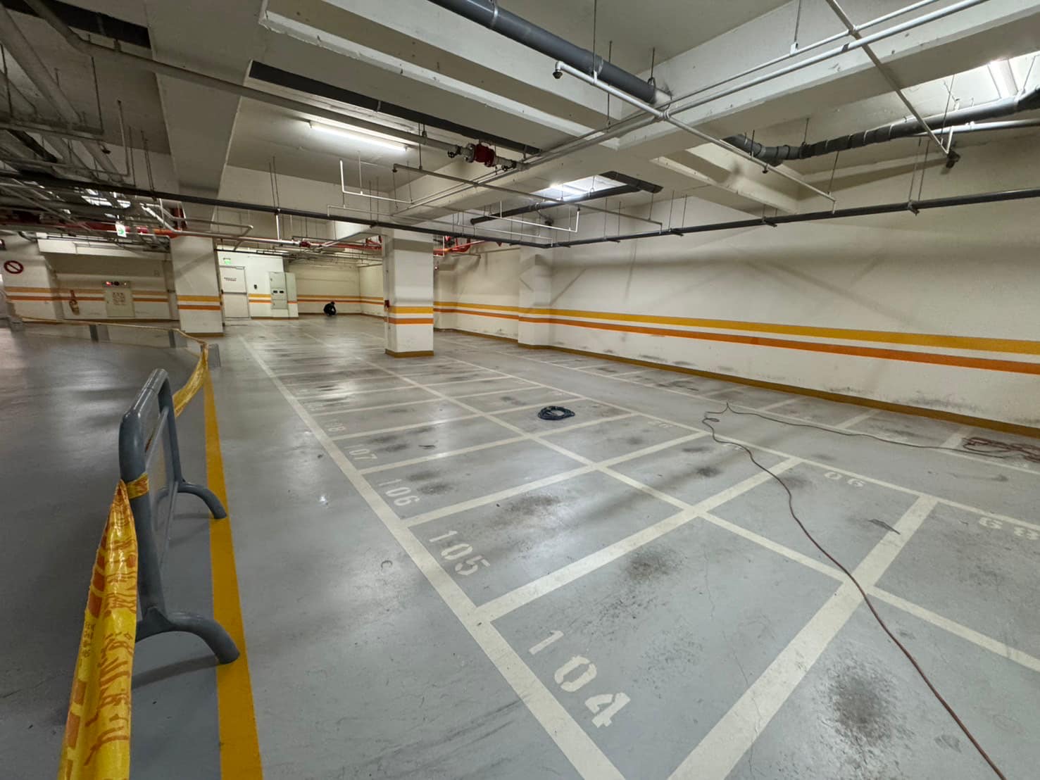 台中太平大樓地下室停車場 EPOXY修補翻新