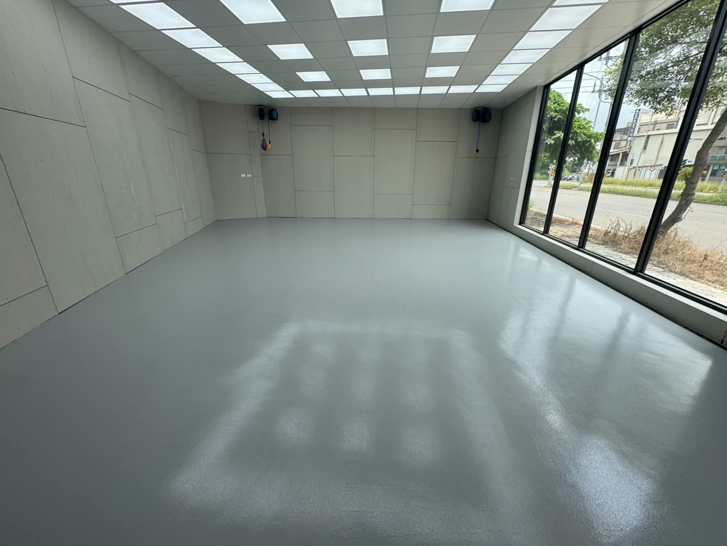 新竹車體包膜店 止滑型EPOXY地坪