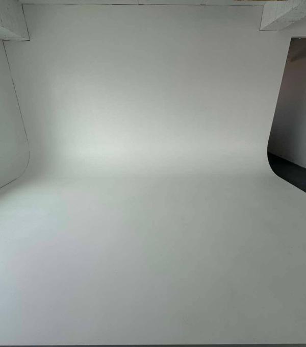 台南服飾店平面攝影牆EPOXY消光面 | 晉躍有限公司 EPOXY