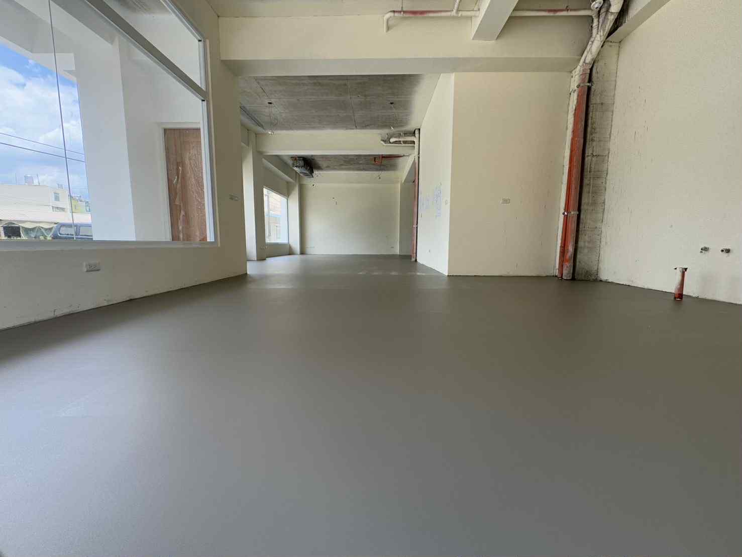 屏東招待所FRP-EPOXY消光地坪